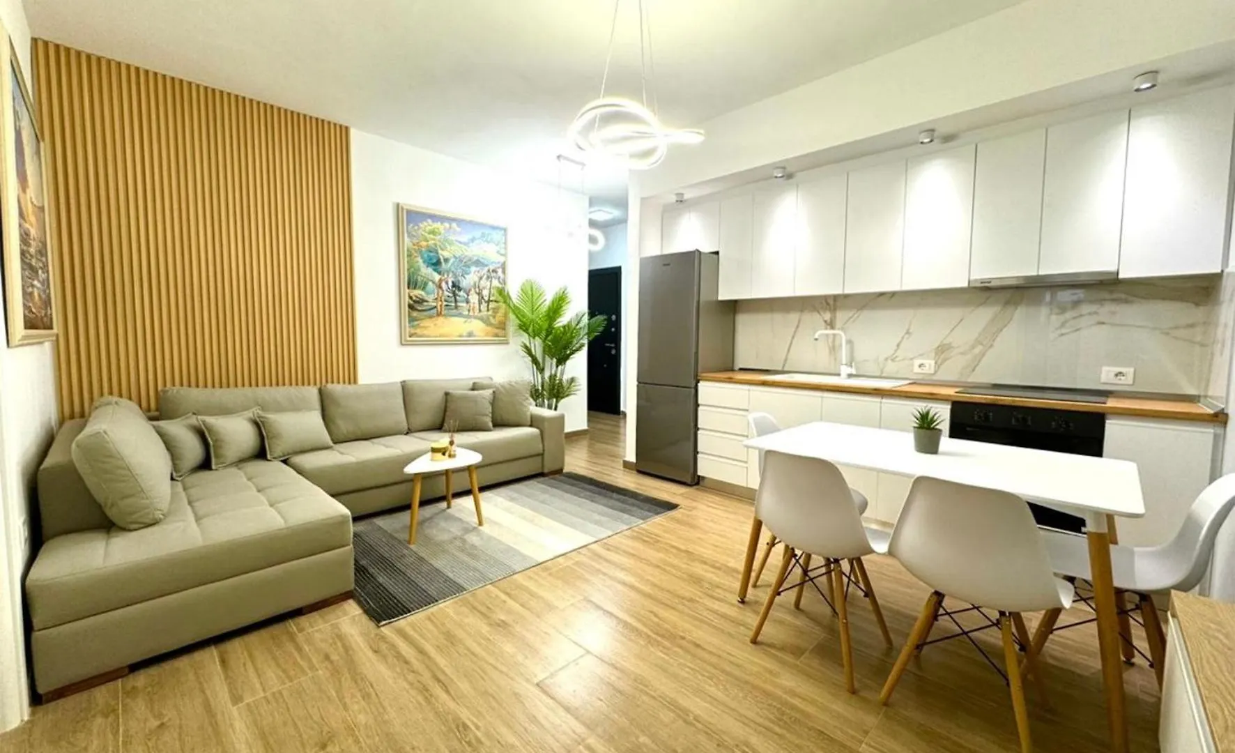 2Min Walk From Sea Lungomare Vlore Jovi Apartment