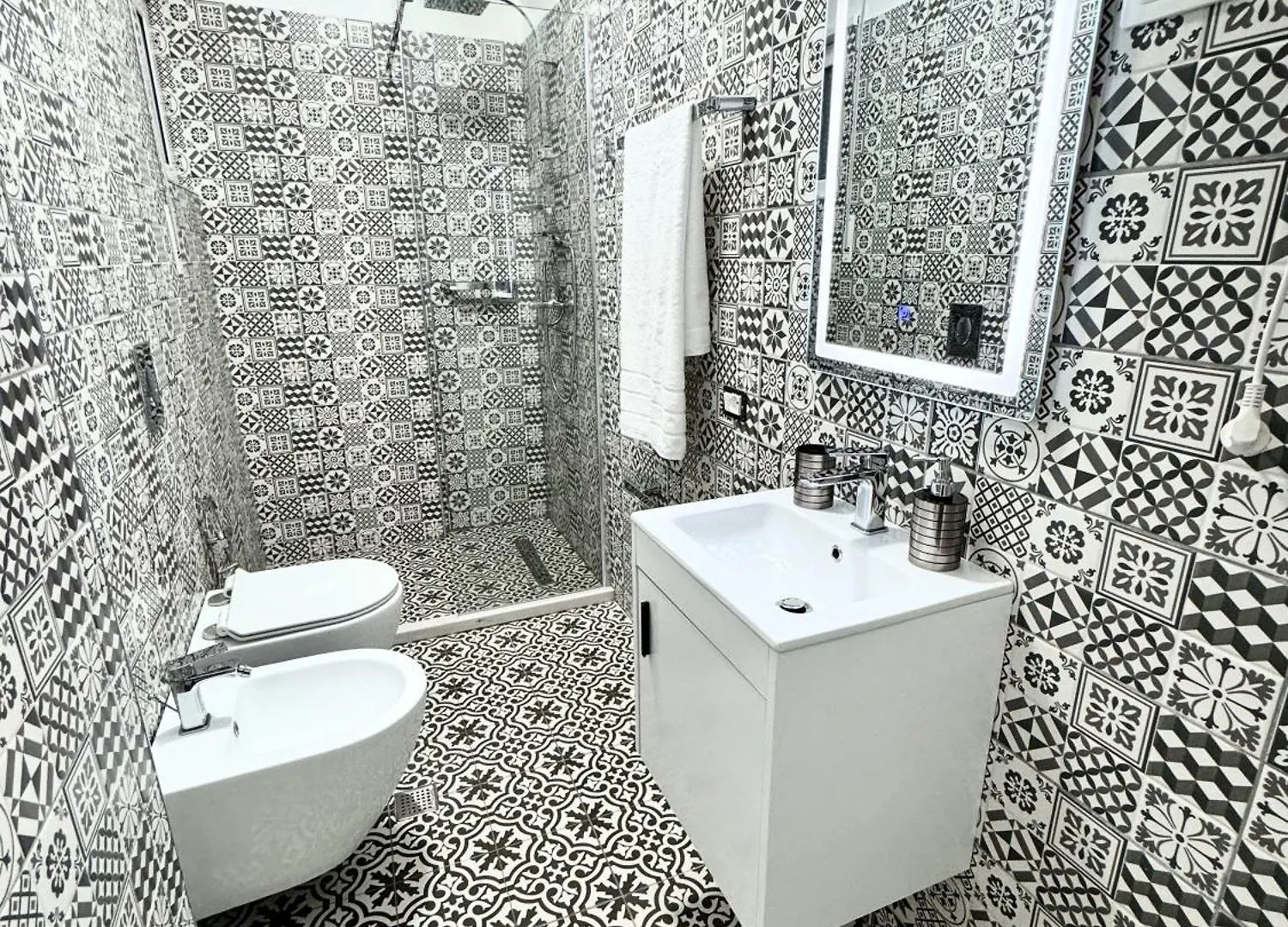 2Min Walk From Sea Lungomare Vlore Jovi Apartment Albania
